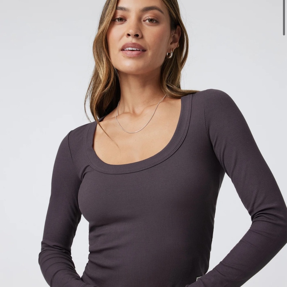 nwt vuori long sleeve pose scoop tee - Picture 5 of 5
